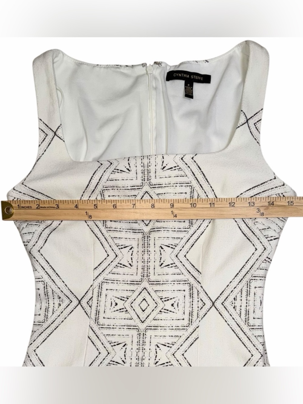 Cynthia Steffe Eloise Lacquer Print Ponte Sheath Dress Ivory Black Size 6 - Picture 3 of 7
